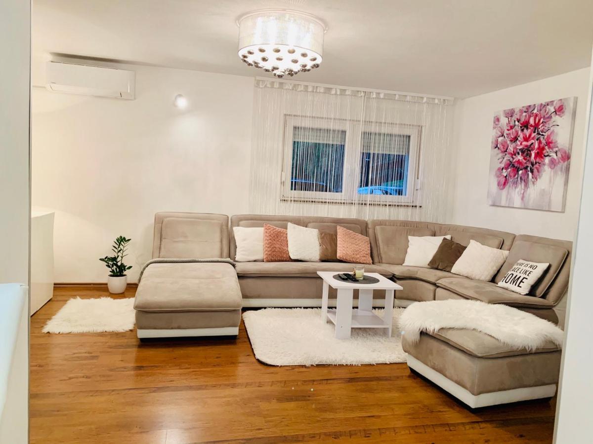 Apartman Korina Otocac Exterior photo